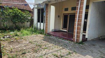 Gambar 1 Dijual Rumah Lokasi Strategis di Jl. Prampelan Salatiga