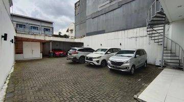 Gambar 2 Dago Mainroad Lokasi Strategis Gedung Bandung 