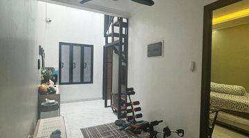 Gambar 5 Rumah 2 Lt Hook Rapi Semi Furnished di Premier Village 