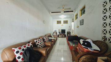 Gambar 1 Dijual Rumah Lama di Jl. Rajawali Raya, Cirebon