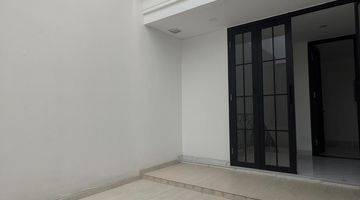 Gambar 5 Jual Cepat Rumah Brand New 4 Lt Area Pejaten Jakarta Selatan