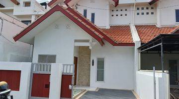 Gambar 1 House For Sale In Mertanadi, Badung