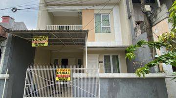 Gambar 1 Dijual Rumah Villa Dago Tol