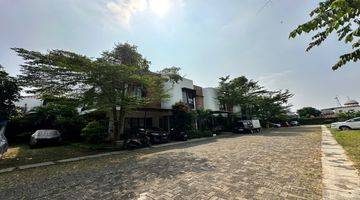 Gambar 2 Dijual 3Lt Townhouse Akasha Design Modern Untuk Keluarga Muda  3 Lantai