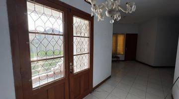 Gambar 3 Rumah 2 Lantai Butuh Renovasi Unfurnished SHM di Terusan Babakan Jeruk 1 No 132, Bandung