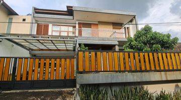 Gambar 1 Dijual Cepat Rumah 2lt, 4br+1 Area Sukasari Bandung