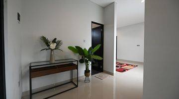 Gambar 3 Rumah Furnished 2 Lantai Sudah Renovasi di Kencana Loka BSD