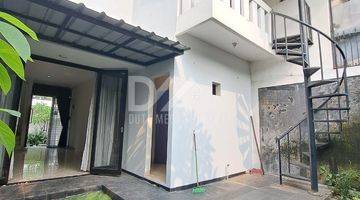 Gambar 4 Rumah 2lt Lingkungan Premium Di Emerald Bintaro 