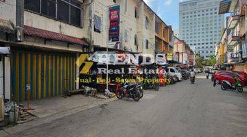 Gambar 2 Jual Ruko 3 Lantai Windsor Square Butuh Renovasi Kota Batam