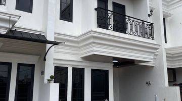 Gambar 2 Rumah 2 Lantai Classic Modern Siap Huni Di Bintaro