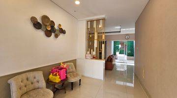 Gambar 1 Rumah 2 Lantai Bagus Furnished SHM di Gading Serpong Serenade Lake, Tangerang