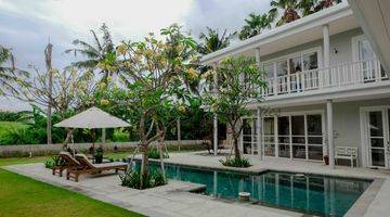 Gambar 1 4 Bedrooms Modern Contemporary Villa For Sale In Berawa Bali