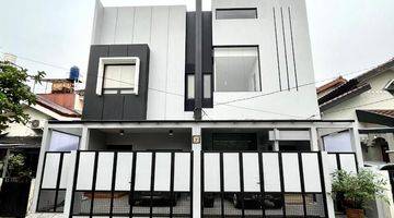 Gambar 1 Rumah Modern Minimalis cocok keluarga muda