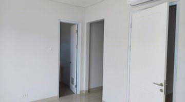 Gambar 4 Dijual Rumah Baru 2 Lantai granada Menaggio Baru Rapih Hot Listing 