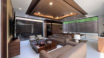 Gambar 4 Luxury Designer Iconic Villa In Seminyak For Sale