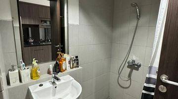 Gambar 3 Apartemen Bintaro Icon full Furnished view swimming pool