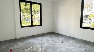 Gambar 5 Rumah SHM Sudah Renovasi Sudah Renovasi Lokasi Bintaro sektor 9