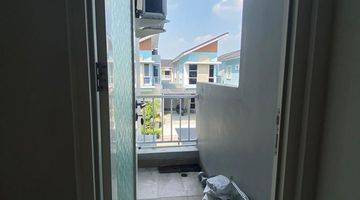 Gambar 5 Dijual Cluster Lavesh Kota Harapan Indah 2 Lantai