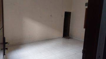 Gambar 4 Dijual Rumah Rapi Dengan Halaman Luas Di Tg. Priok