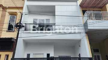 Gambar 1 Rumah Baru Pluit Karang Cantik, Muara Karang, Pluit, Interior Baru, 3 Lantai