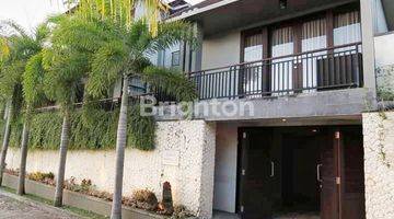 Gambar 1 VILLA 4BR CLOSE TO JIMBARAN BEACH