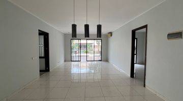 Gambar 3 Dijual Rumah 3 Lantai di Primavera Bsd