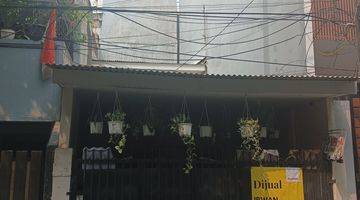 Gambar 1 Jual Segera, Rumah Siap Huni !!! Rumah 2 Lantai Shm Bagus Barat