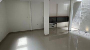 Gambar 3 Rumah Modern SHM Cluster Nusaloka Bsd City