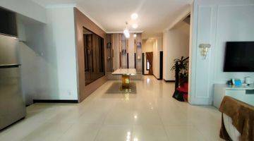 Gambar 5 Rumah 3 Lantai Mewah, Modern, Terawat, Pool, Full Furnished