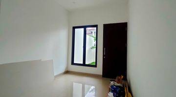 Gambar 4 Hunian Modern Minimalis 2LT Bagus, Siap Huni SHM Kalibata Timur 