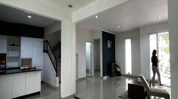 Gambar 3  Rumah Semi Furnished Bagus Cluster Latigo Gading Serpong