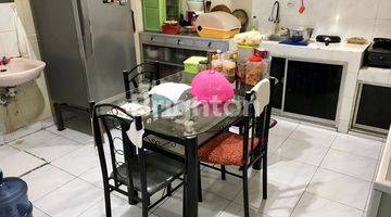 Gambar 4 CEPAT RUMAH SEMI FURNISHED 2.5 LANTAI DI JELAMBAR JAKARTA BARAT