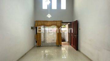 Gambar 1 RUMAH CANTIK SEMI FURNISHED INCLUDE 4 AC 2 LANTAI SIAP HUNI DI KAVLING POLRI, JELAMBAR, GROGOL PETAMBURAN, JAKARTA BARAT