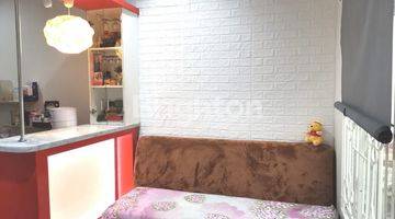 Gambar 1 RUMAH SEMI FURNISHED 3 LANTAI MINIMALIS MODERN DI TANJUNG DUREN, JAKARTA BARAT. LOKASI STRATEGIS DEKAT AKSES TOL DAN MALL CENTRAL PARK / TAMAN ANGGREK