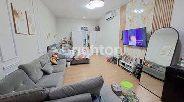 Gambar 3 RUMAH SEMI FURNISHED 3 LANTAI CANTIK RAPI SIAP HUNI DI KAVLING POLRI, JELAMBAR, GROGOL PETAMBURAN, JAKARTA BARAT