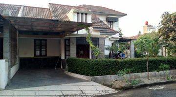 Gambar 1 Dijual Rumah Bagus Hook Jln. Pinus Komplek Bumi Adipura Kota Bandung 