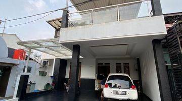 Gambar 1 Rumah 2 Lantai Bagus SHM di Serpong, Tangerang Selatan sal