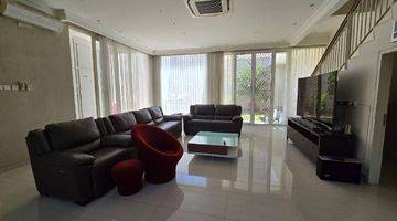 Gambar 2 Rumah Santiago Rosa Pakuwon City Minimalis Siap Huni Furnish 