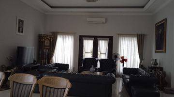 Gambar 4 Rumah Bagus Semi Furnish Dijual Di Menteng 