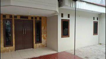 Gambar 2 Rumah 2 Lt Di Taman Alfa Dekat Kemanggisan Kampus Binus Lt 144 M2 Lb 110 M2 Ada 5 Kt 2 Km Ada 1 Set Meja Makan Only, Unfurnished Cocok Untuk Keluarga Dan Anak Kampus, Nego Yuk Sampai Deal!! 