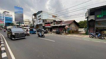 Gambar 4 Rumah Dengan Tanah Yang Luas 1000m2 Di Jl. Supomo Menteng Dalam 