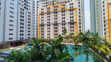 Gambar 1 Apartemen Skyline Gading Serpong Lantai 3 Menghadap Kolam Renang