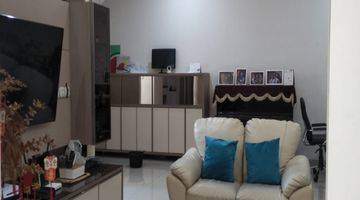 Gambar 5 Dijual Cluster Alicante , Rumah Bagus Terawat Siap Huni