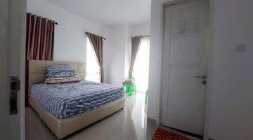 Gambar 1 Disewakan Rumah Hook Semi Furnished di Orchard Park Residence 198m² 