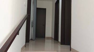 Gambar 5 Disewakan Rumah Cluster Flora Full Furnished Summarecon Bandung