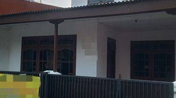 Gambar 1 Rumah baru renovasi rapih & bersih siap huni