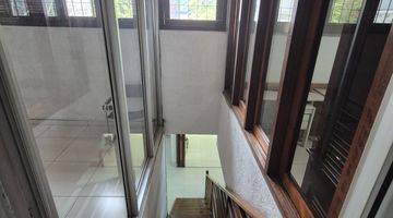 Gambar 5 Rumah Bagus Semi Furnished SHM di Boulevard Puri Indah