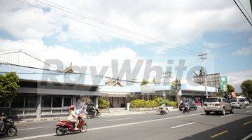 Gambar 3 Bangunan Komersi Lokasi Premium Di Jl Brigjen Katamso Yogyakarta