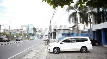 Gambar 2 Bangunan Komersil Lokasi Premium Di Jl Magelang Yogyakarta