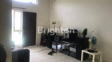 Gambar 3 RUMAH SUVARNA SUTERA CLUSTER FEDORA TANGERANG FULLY FURNISHED